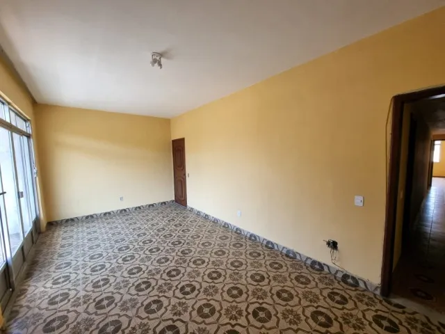 2-bedroom apartment with a mountain view — photo 7