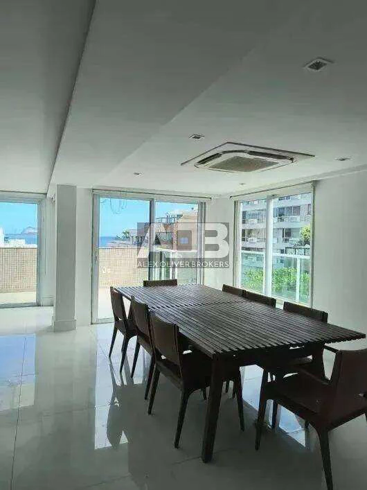 Триплекс-пентхаус 660 м² з 3 спальнями та 1 паркомісцем — photo 4