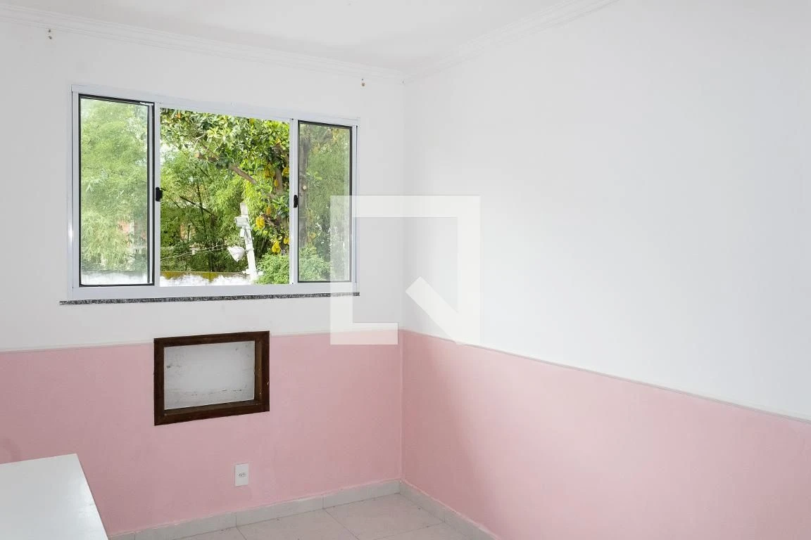 Home office in a 2-bedroom apartment, 43 m² — photo 7