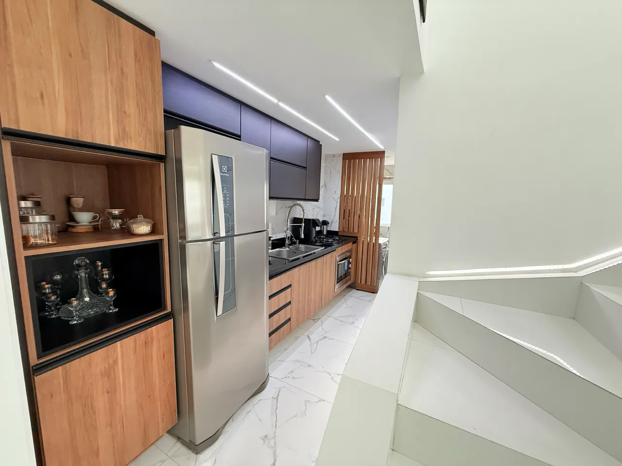 Apartamento cobertura mobiliado com 3 quartos e 3 banheiros — photo 10