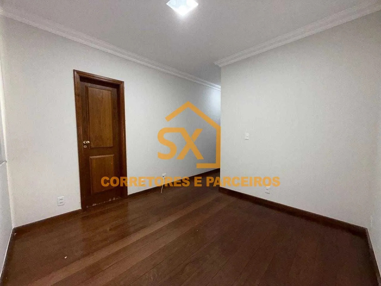 Apartment with 4 en-suite bedrooms and 210 m² gas kitchen — photo 3