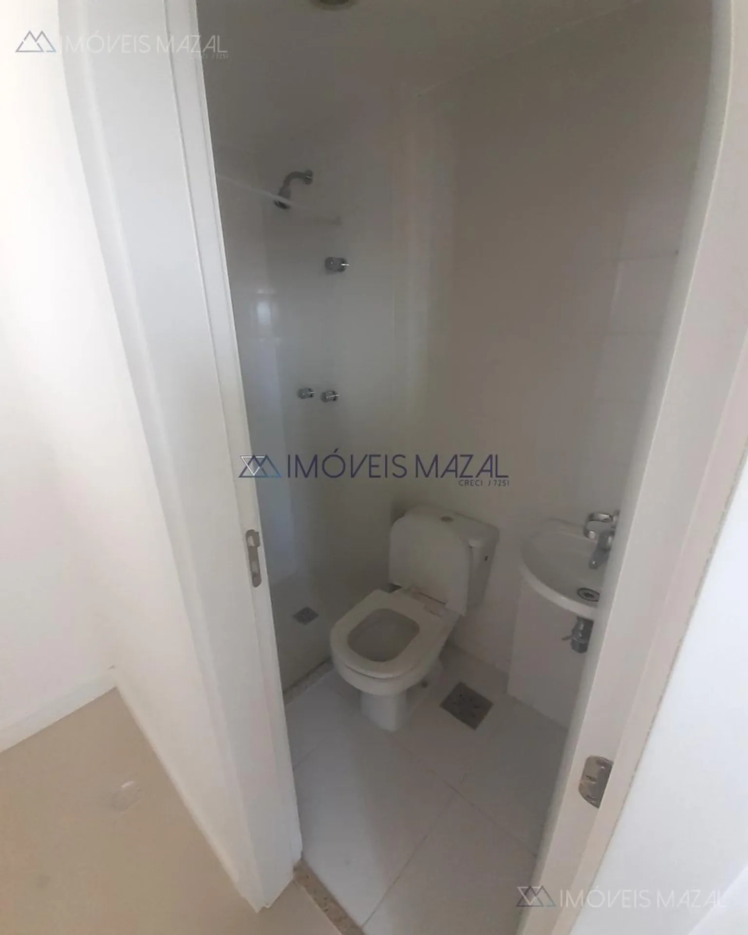 Linear duplex with 3 bedrooms and a BBQ balcony — photo 30