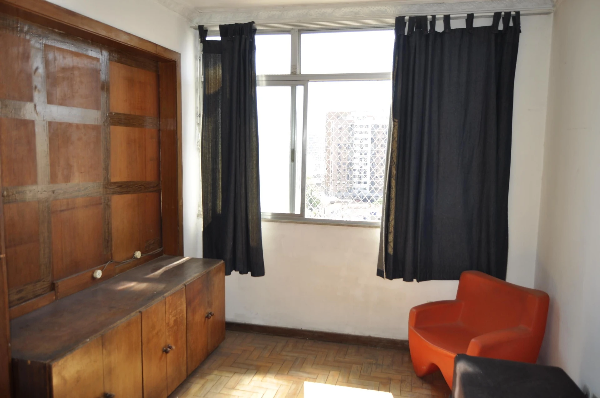 Furnished apartment, 64 m², with wood or laminate floors — photo 8