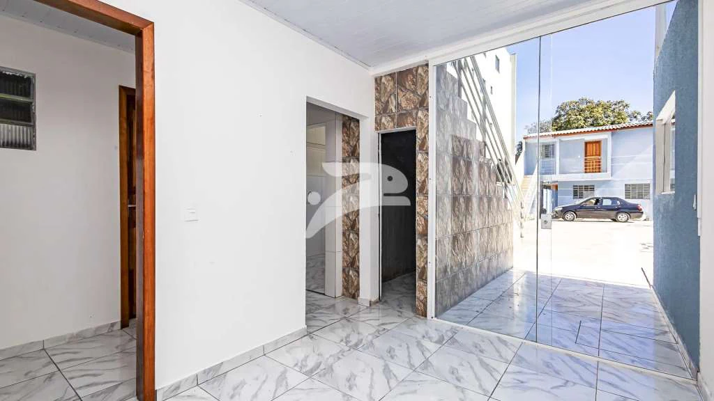Apartamento de 2 dormitorios con suelo de azulejos — photo 3