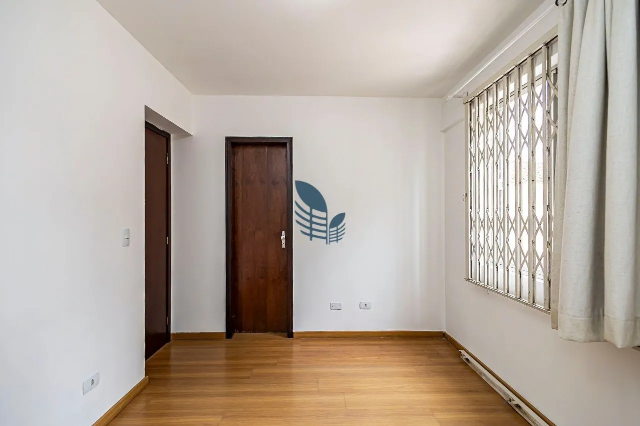 2-bedroom apartment with a bathtub in Curitiba — photo 9