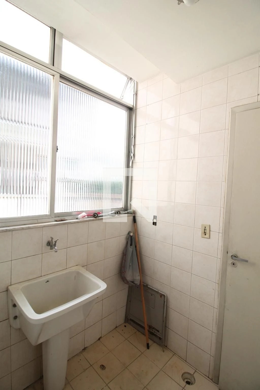 3-bedroom apartment with 95 m² and a balcony — photo 57