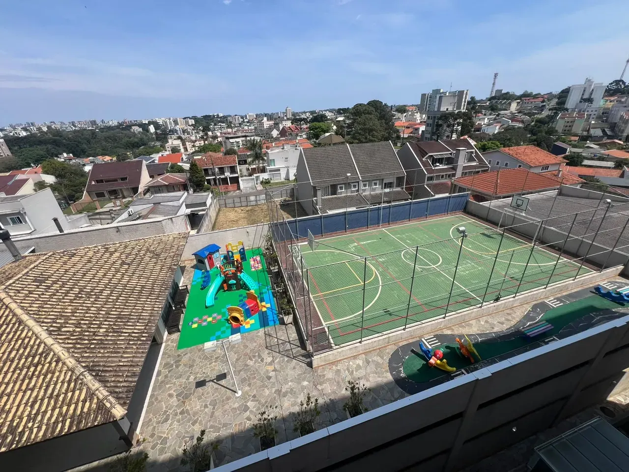3-bedroom apartment with a home office in Curitiba — photo 11