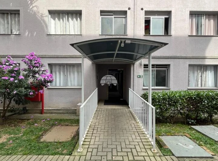 Ground-floor apartment with 2 bedrooms and a closed kitchen — photo 3