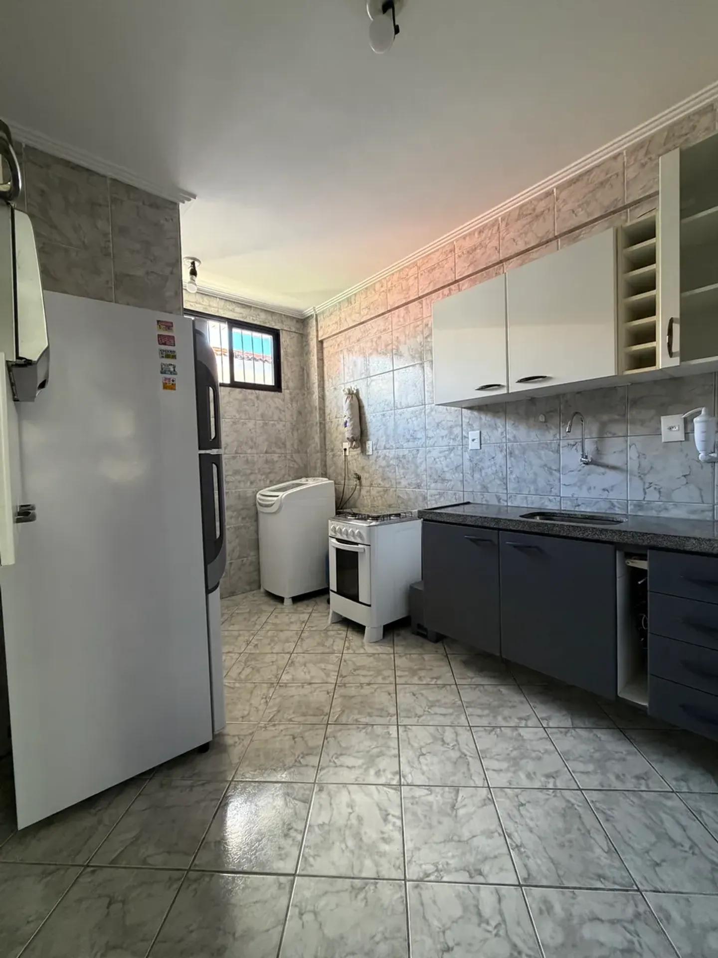 2-bedroom apartment with a washing machine in João Pessoa — photo 4