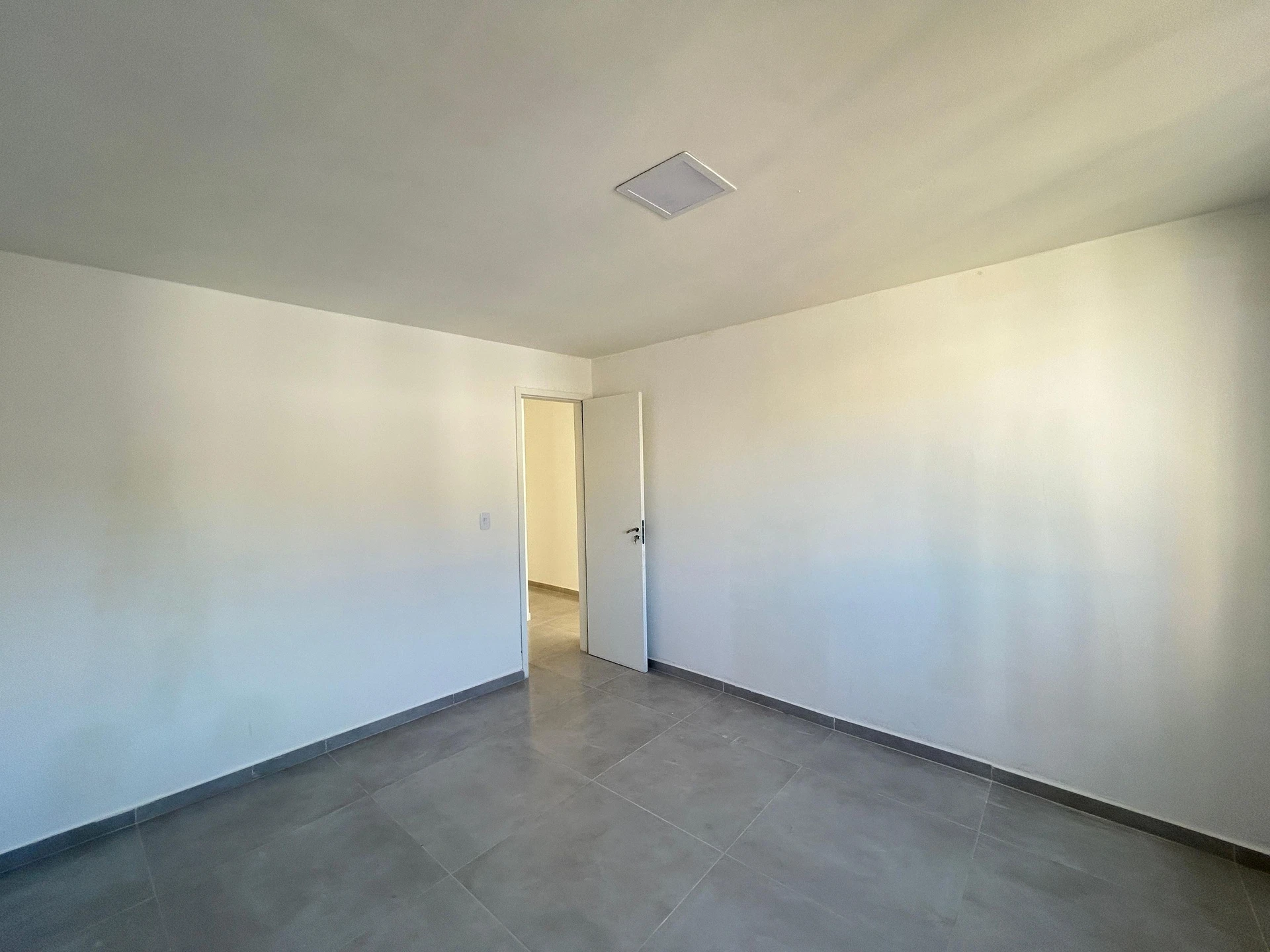 Apartment with 2 bedrooms and 1 suite, open kitchen — photo 40