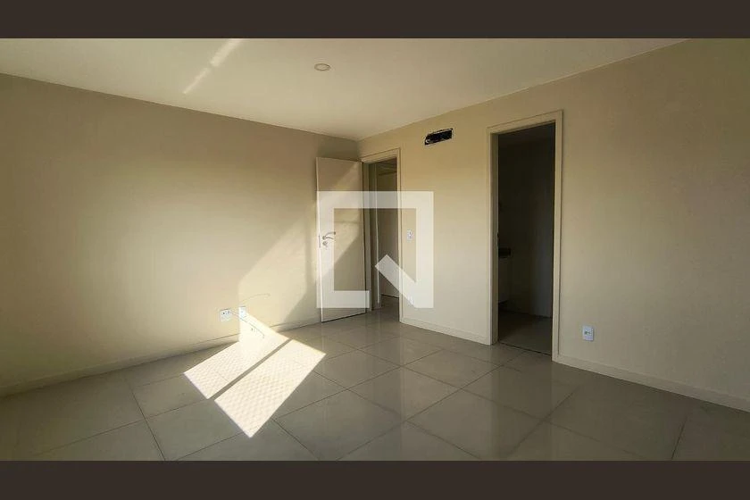 280 m² 4-bedroom apartment with en-suites and 2 parking — photo 18