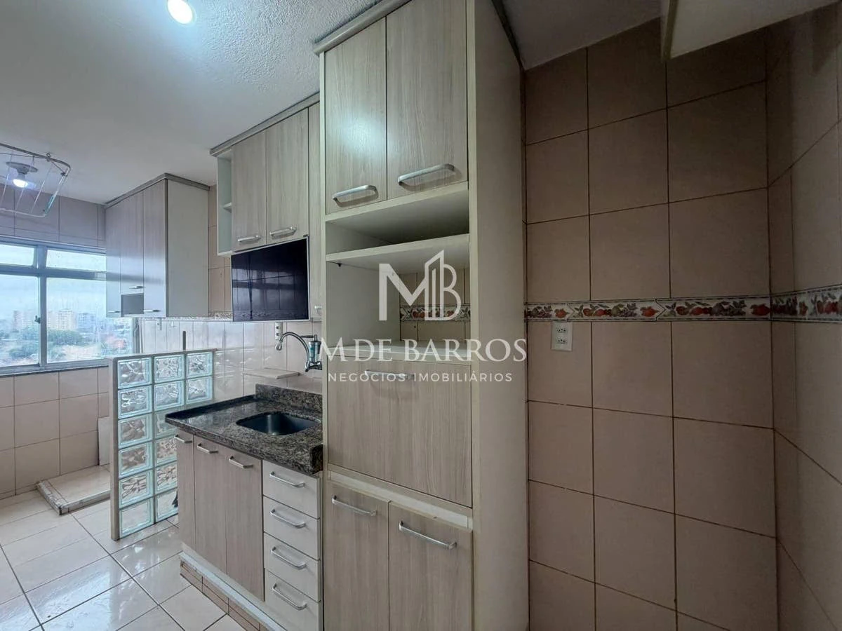 Apartment, 53 m², with wood or laminate floors — photo 3