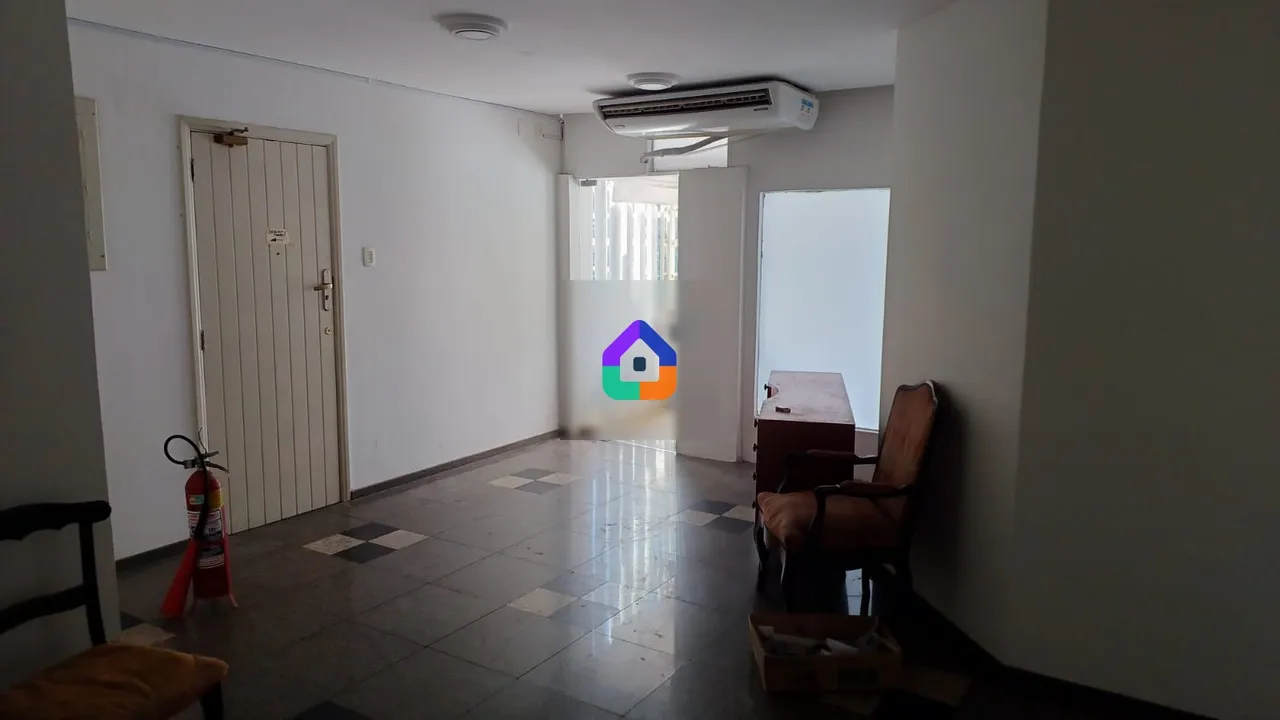 Duplex penthouse with 5 bedrooms and balcony — photo 17