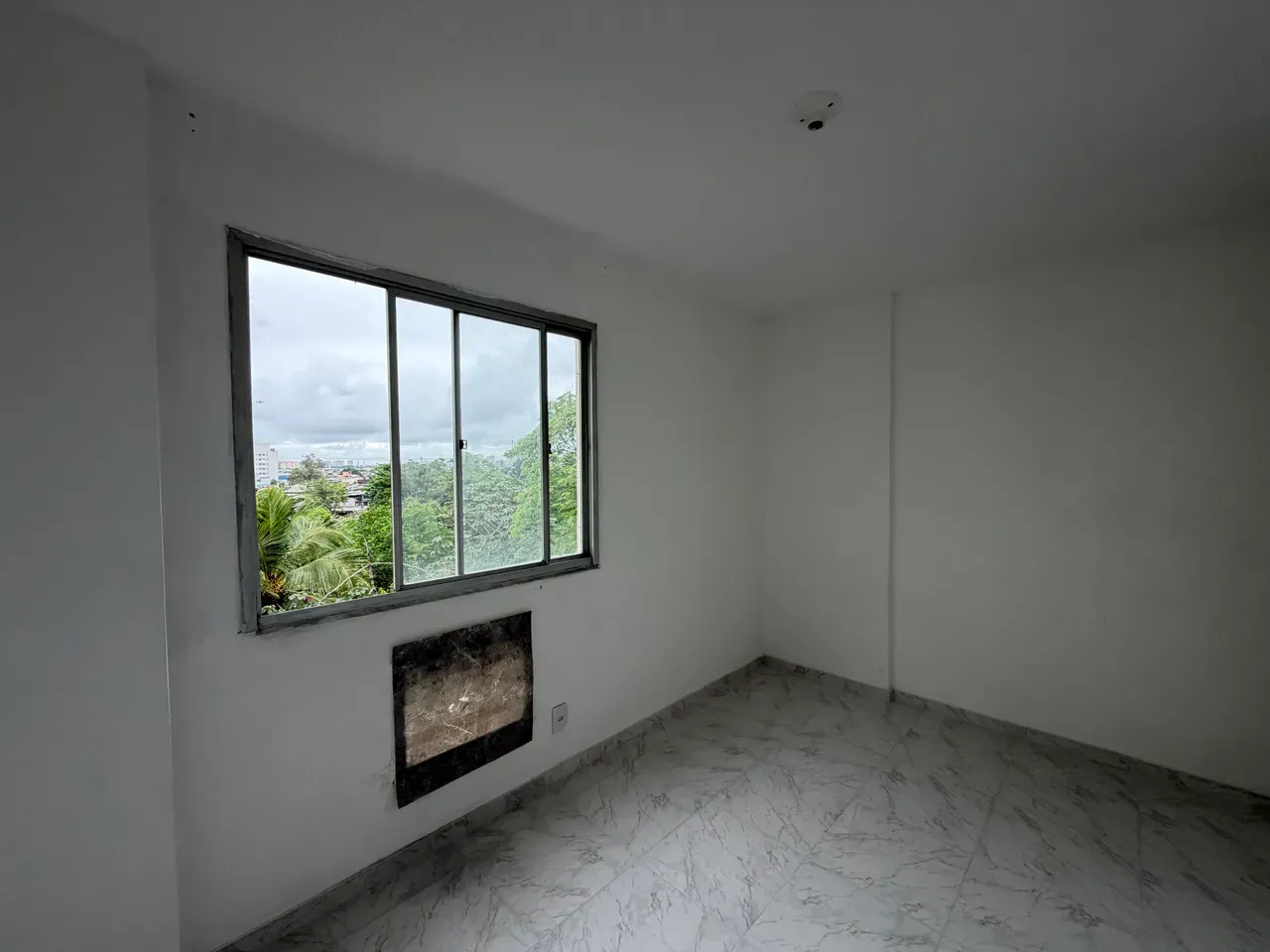 Apartment on the 5th floor with a mountain view — photo 3