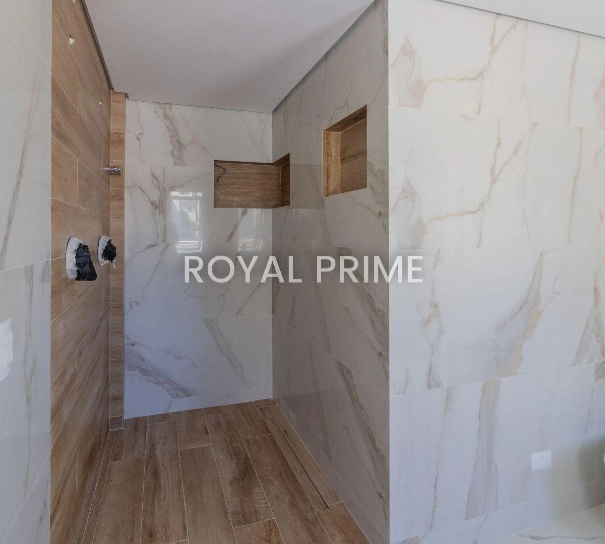 Unfurnished quadriplex house with 3 en-suite rooms — photo 50
