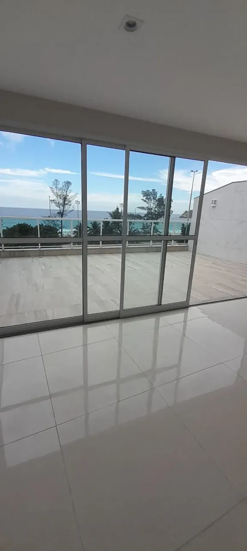 Квартира 300 м² з видом на воду та панорамними вікнами — photo 5