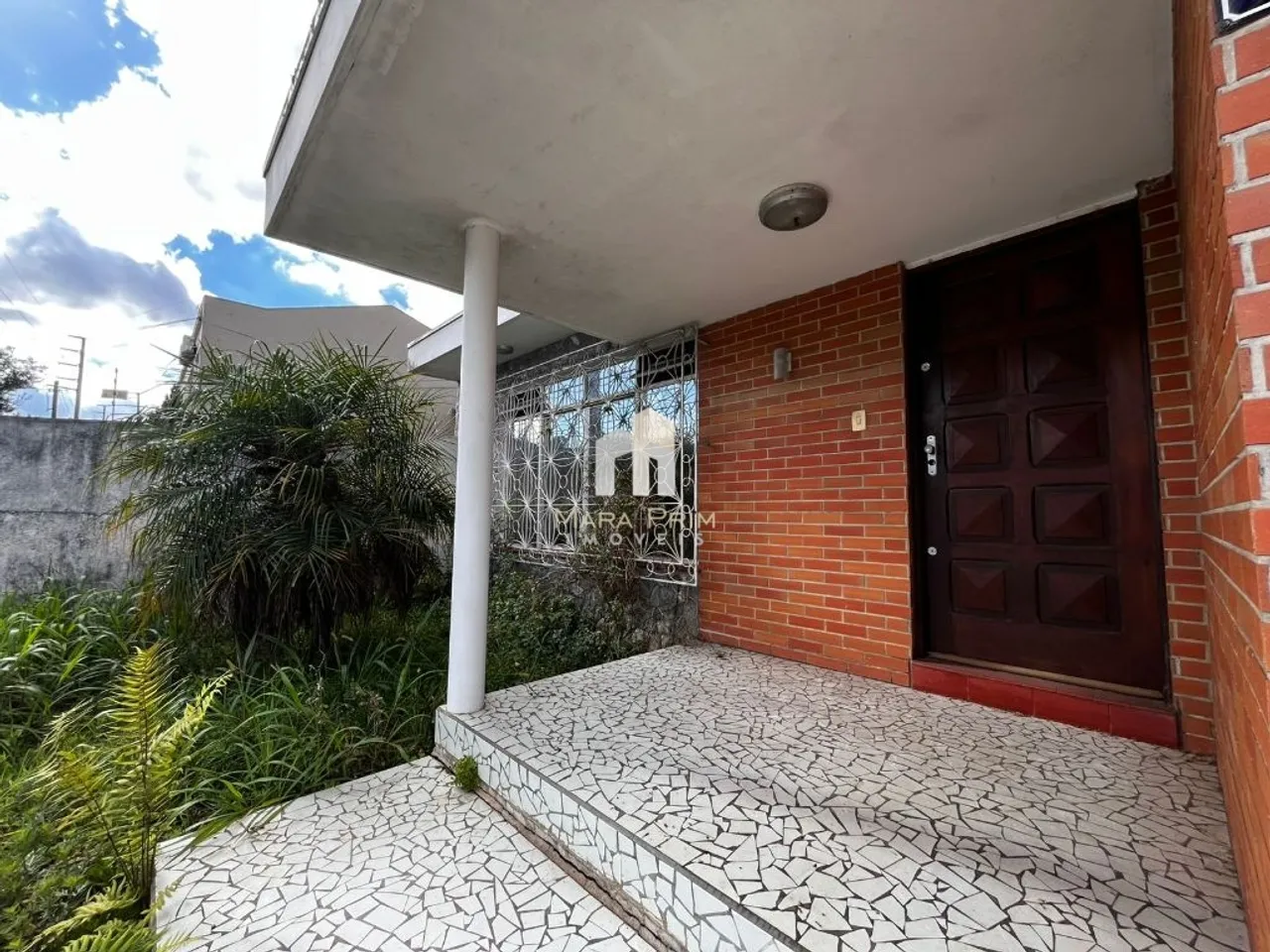 House with 3 bedrooms and fitted kitchen — photo 19