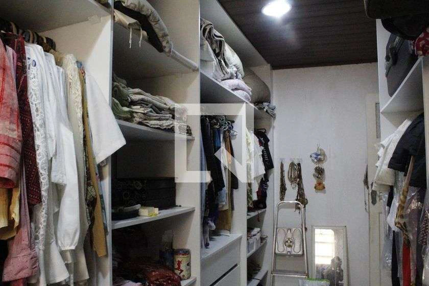 Condominium house with 4 bedrooms and 200 m² — photo 17