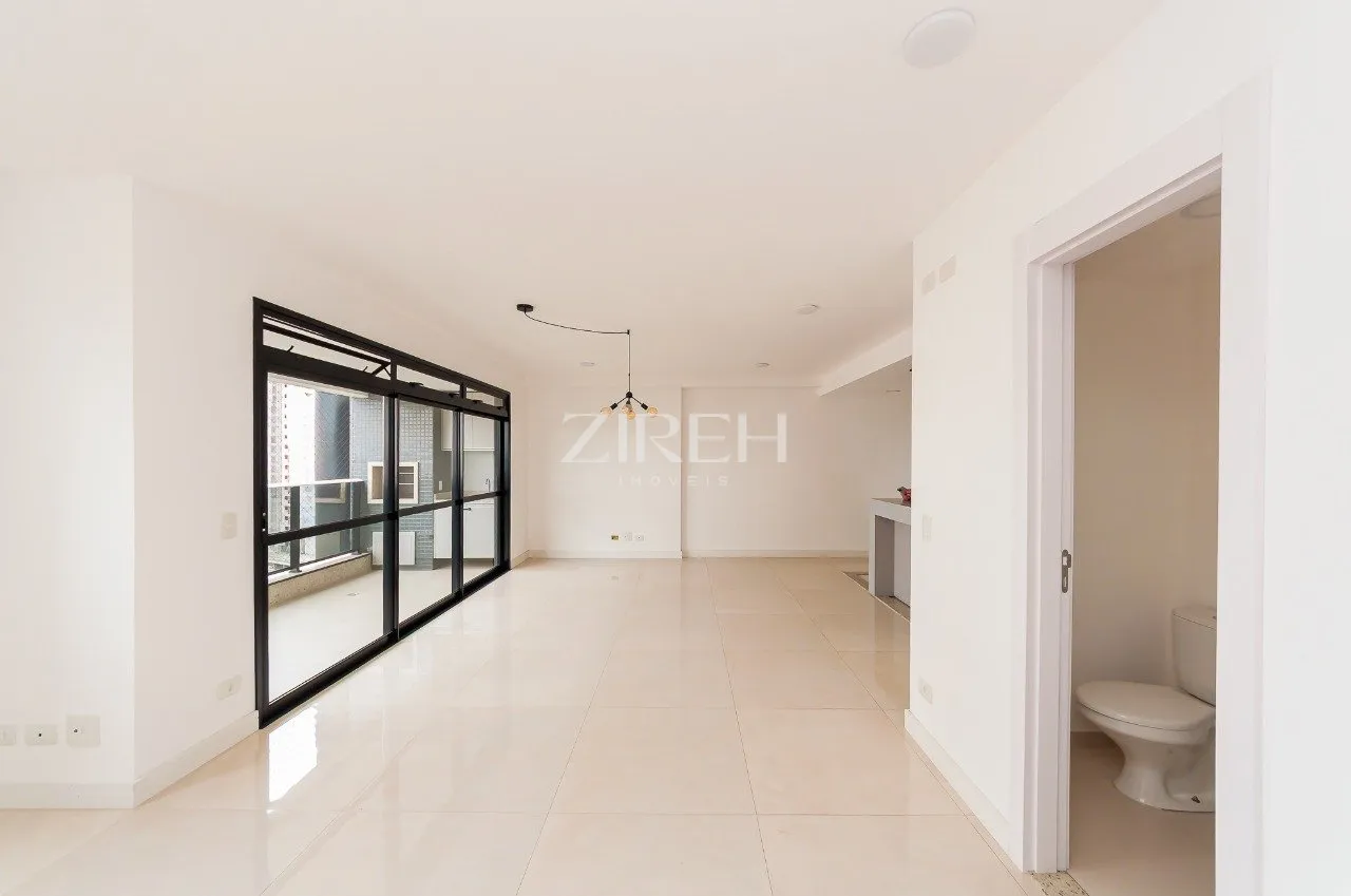 2-bedroom apartment in a building with a tennis court — photo 11