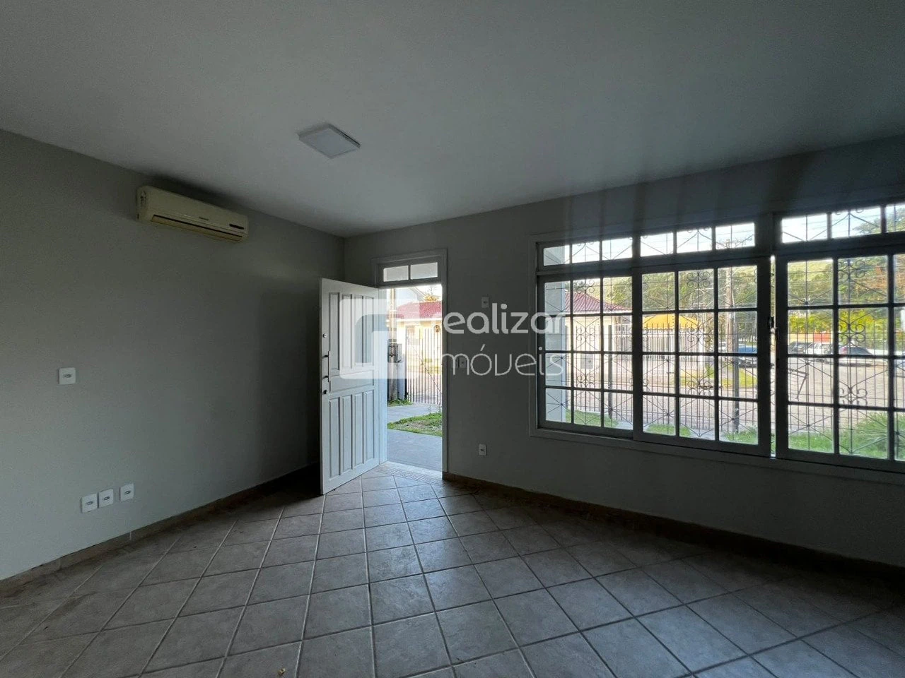 Casa de 5 dormitorios, 2 con baño propio, 240 m² — photo 10