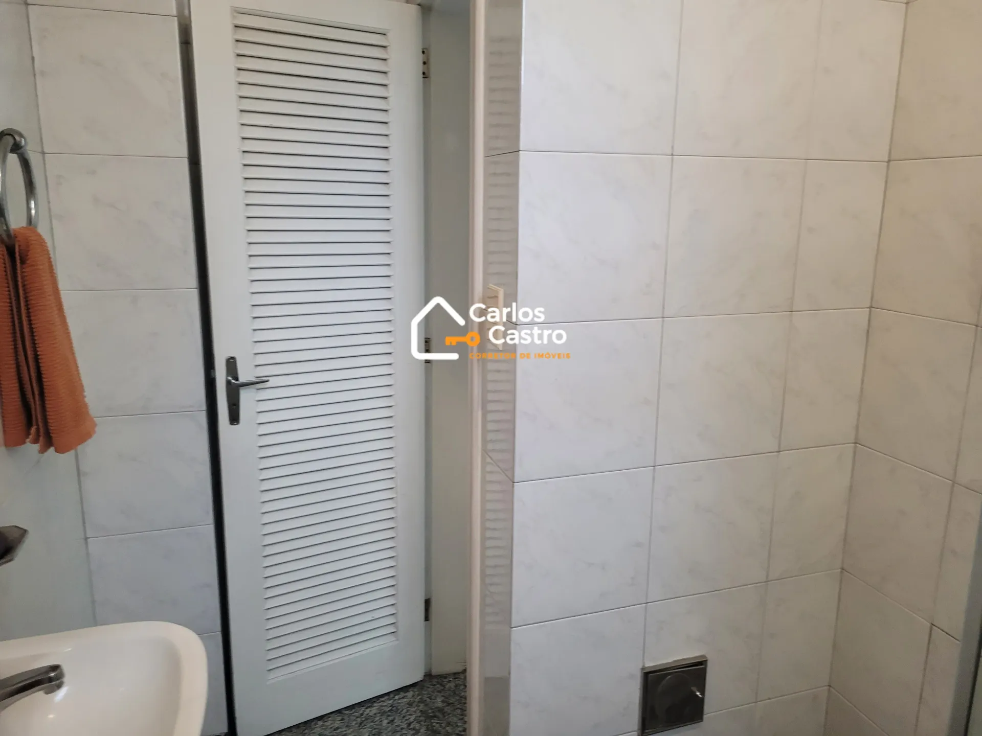 Apartment on the 9th floor with a bathtub — photo 52