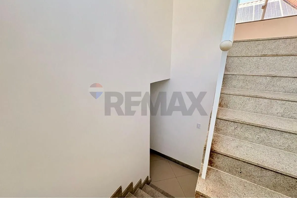 4-suite house with 305 m² and 3 parking spaces — photo 41
