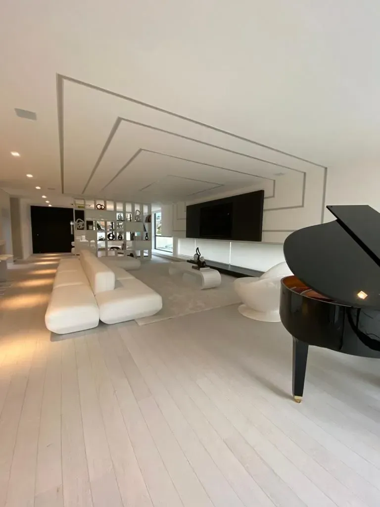 Casa com 1000 m², 6 suítes e piscina ao ar livre — photo 8