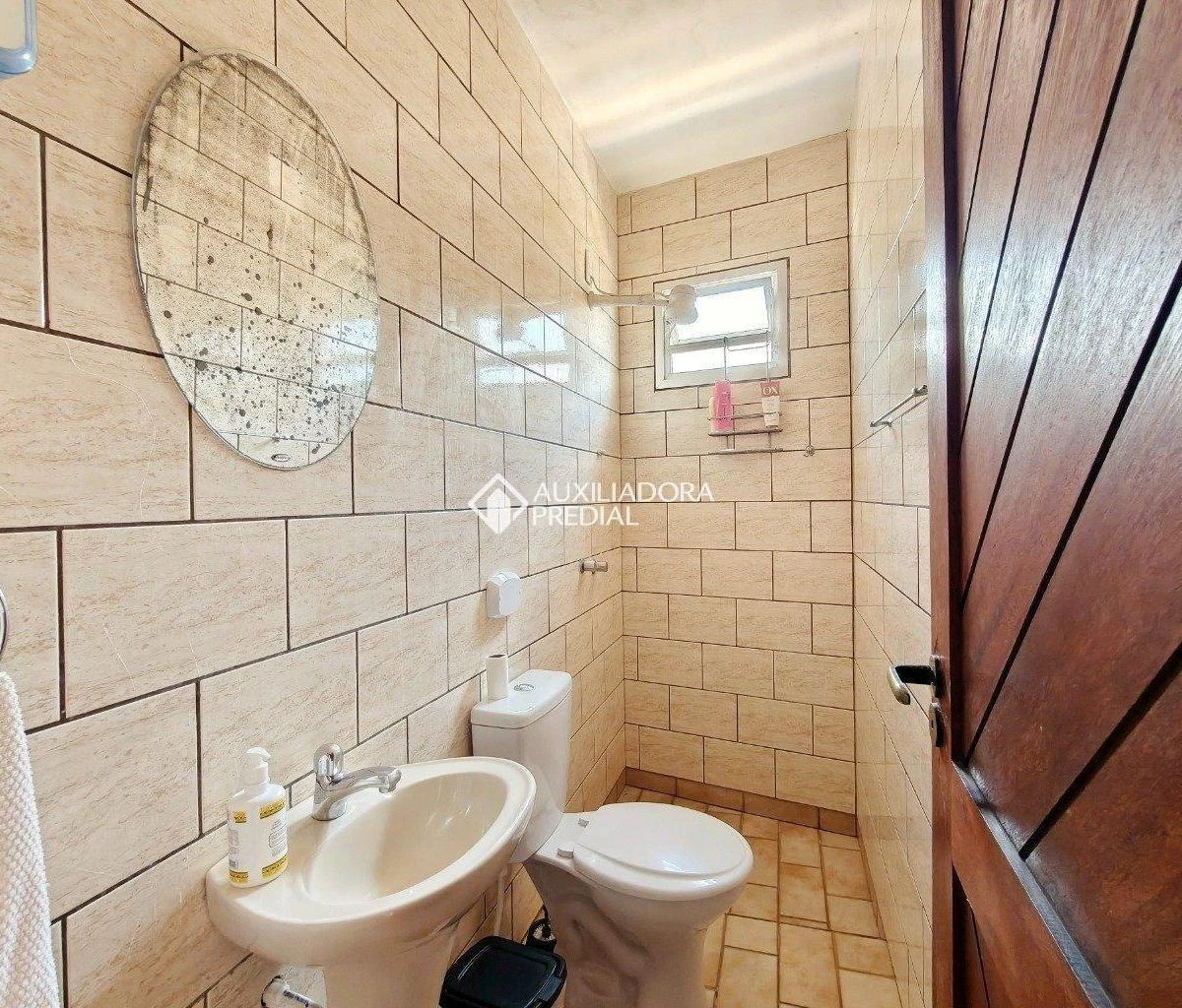 Water view in a 4-bedroom house, 320 m² — photo 35