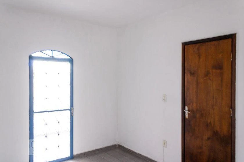 Rental house with 4 bedrooms and 200 m² — photo 41