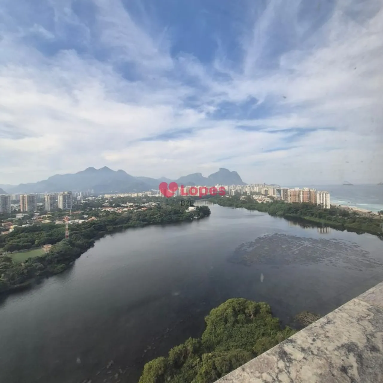 Furnished apartment, 180 m², with a water view — photo 10