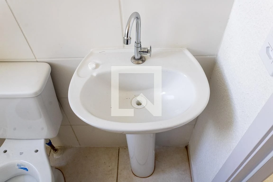 Unfurnished 2-bedroom apartment with an open-air pool — photo 35