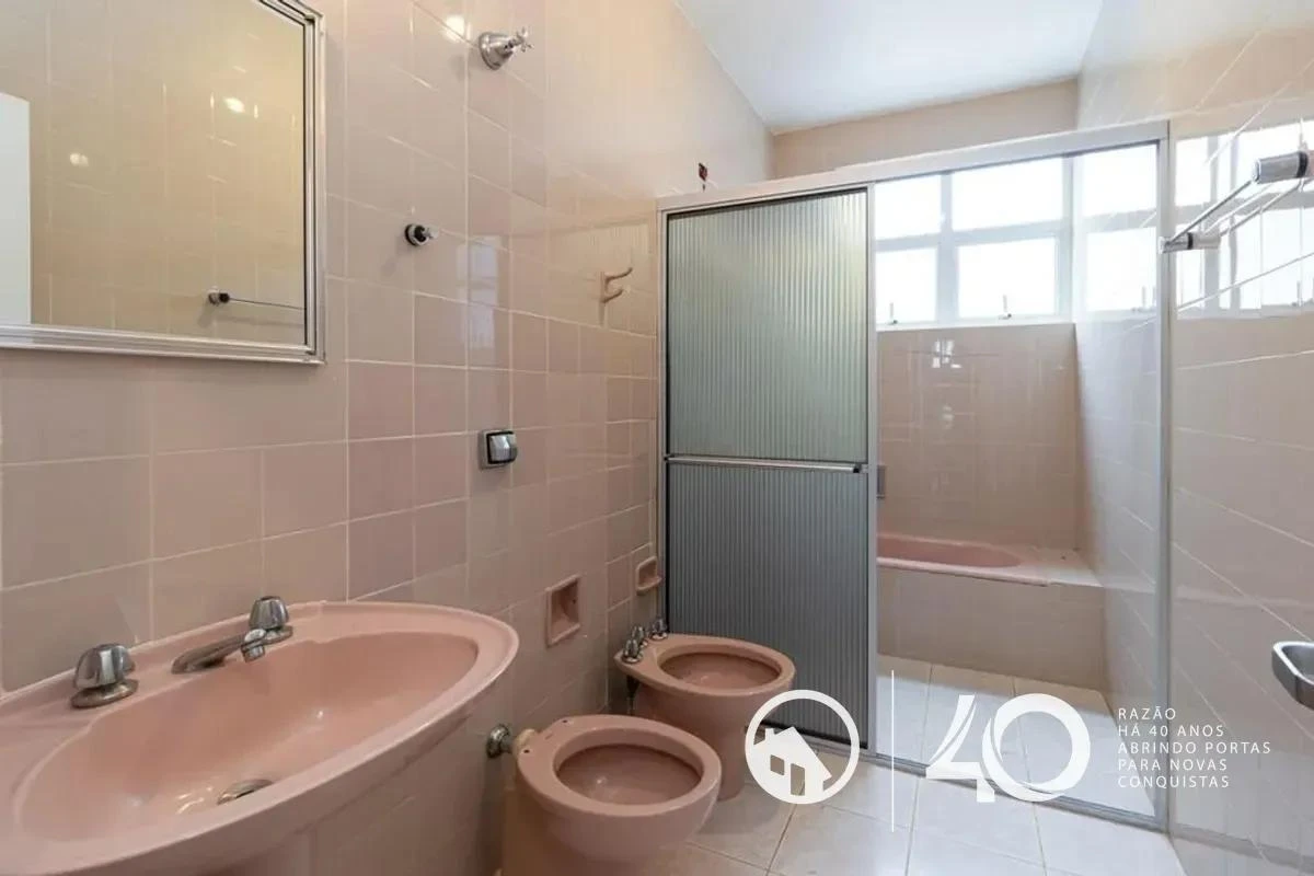 Ванна та 4 спальні: квартира 165 м² — photo 10