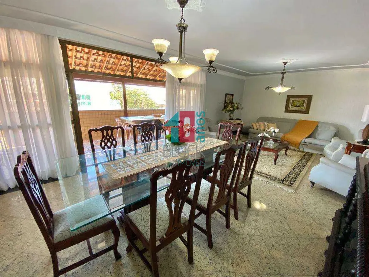 Furnished apartment with 4 bedrooms and 4 bathrooms — photo 9