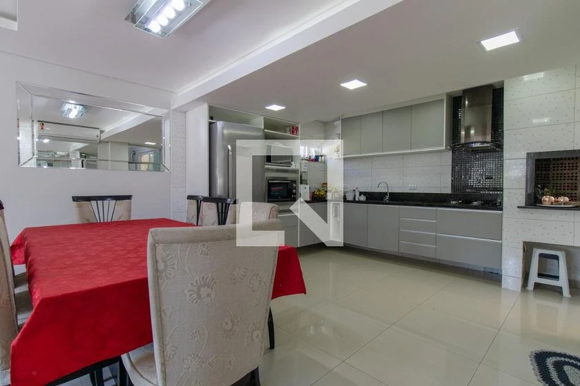 Furnished house with 3 bedrooms and 6 parking spaces — photo 6