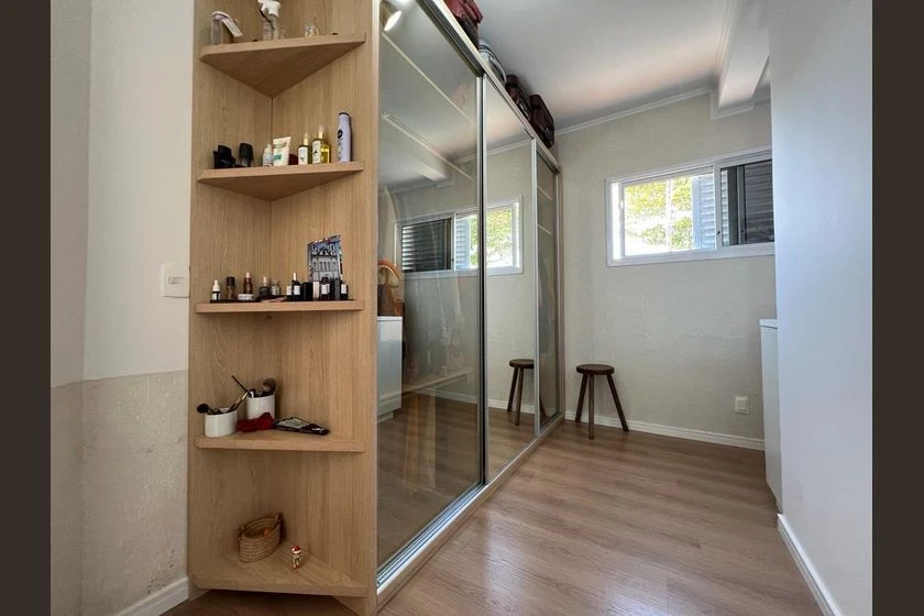 House with 3 bedrooms and 2 en-suite bathrooms — photo 9