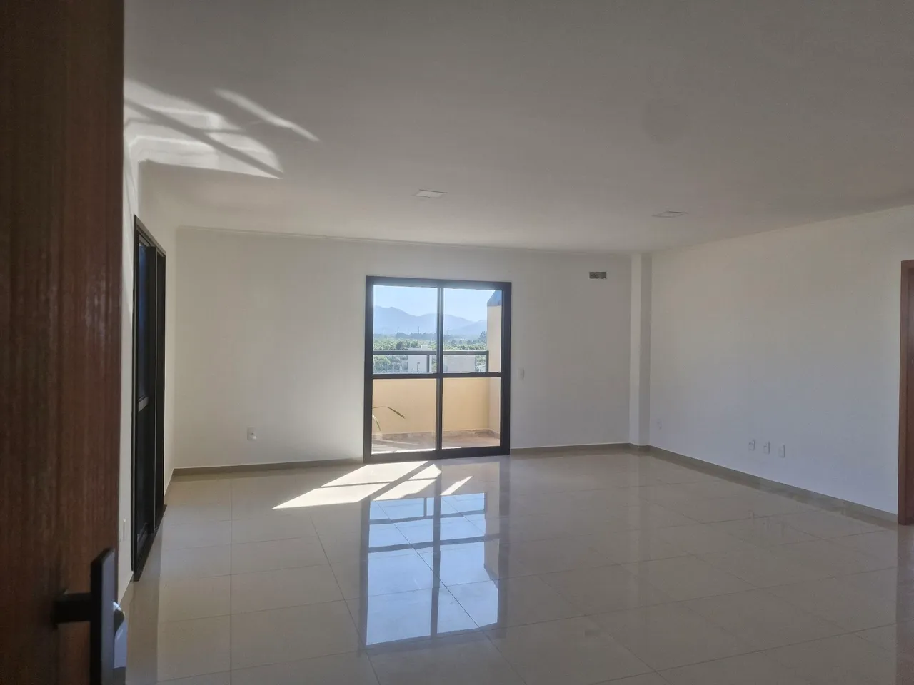 Apartment, 90 m², with floor-to-ceiling windows — photo 12