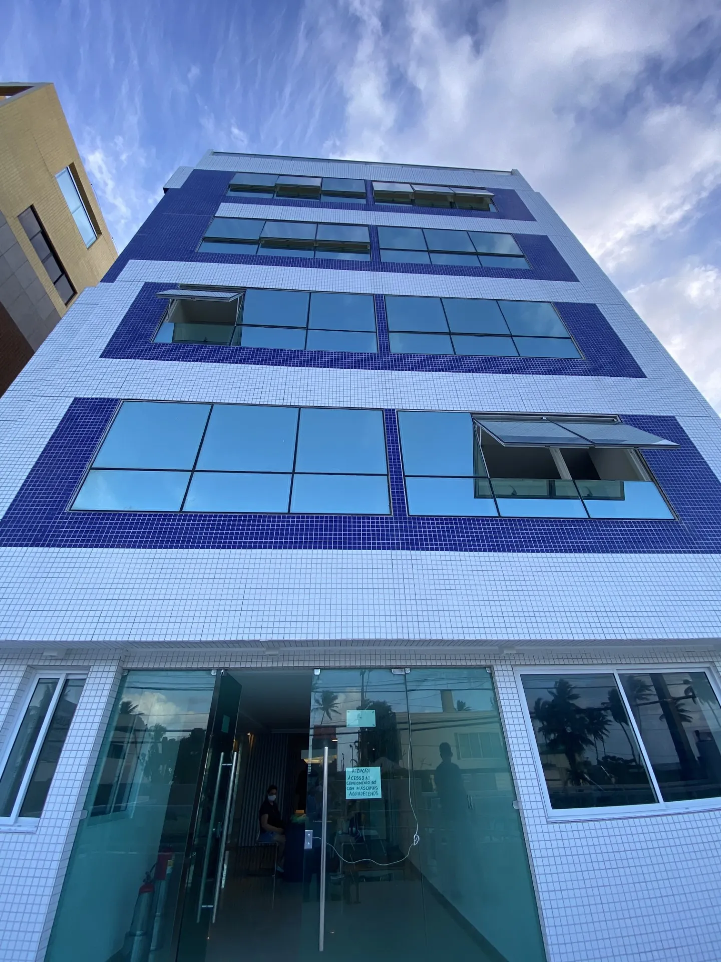 Furnished apartment, 22 m², with a water view — photo 7