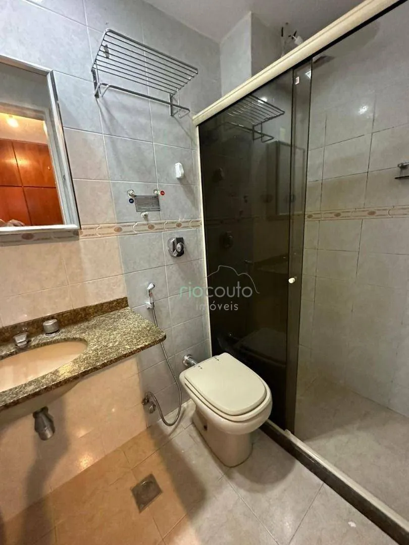 2-bedroom apartment with a suite and open views — photo 15