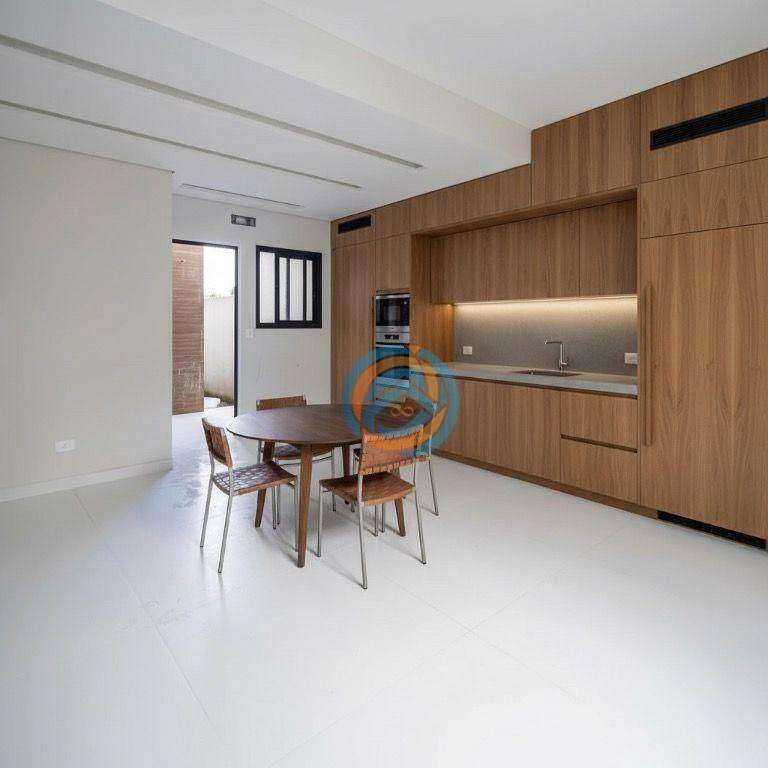 Casa com 3 quartos e 3 banheiros, 123 m² e varanda