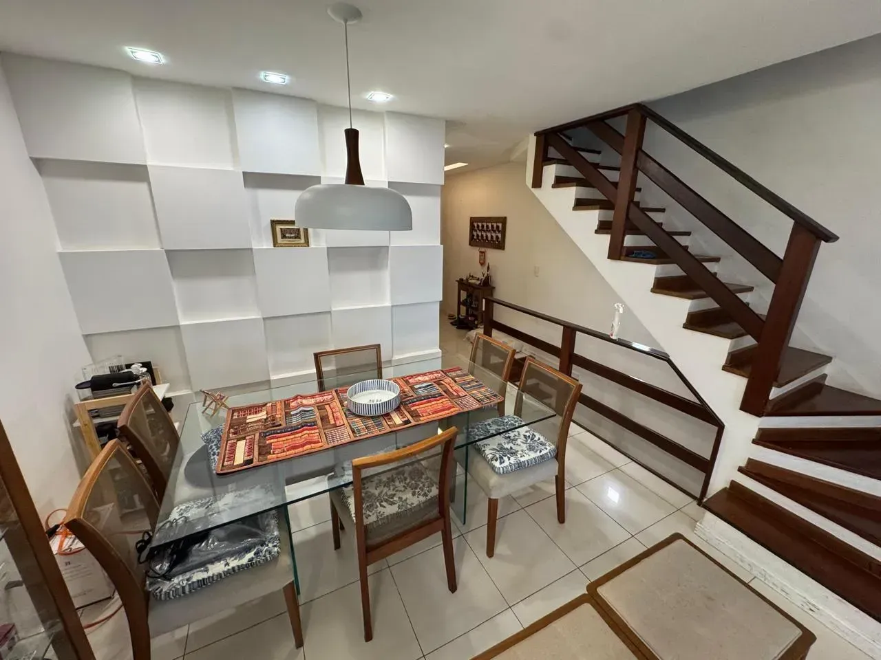 Condo house with 4 bedrooms and a closed kitchen — photo 11