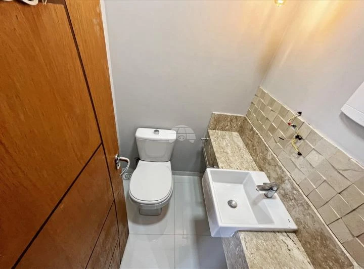 House with 2 bedrooms and an open-plan kitchen — photo 5