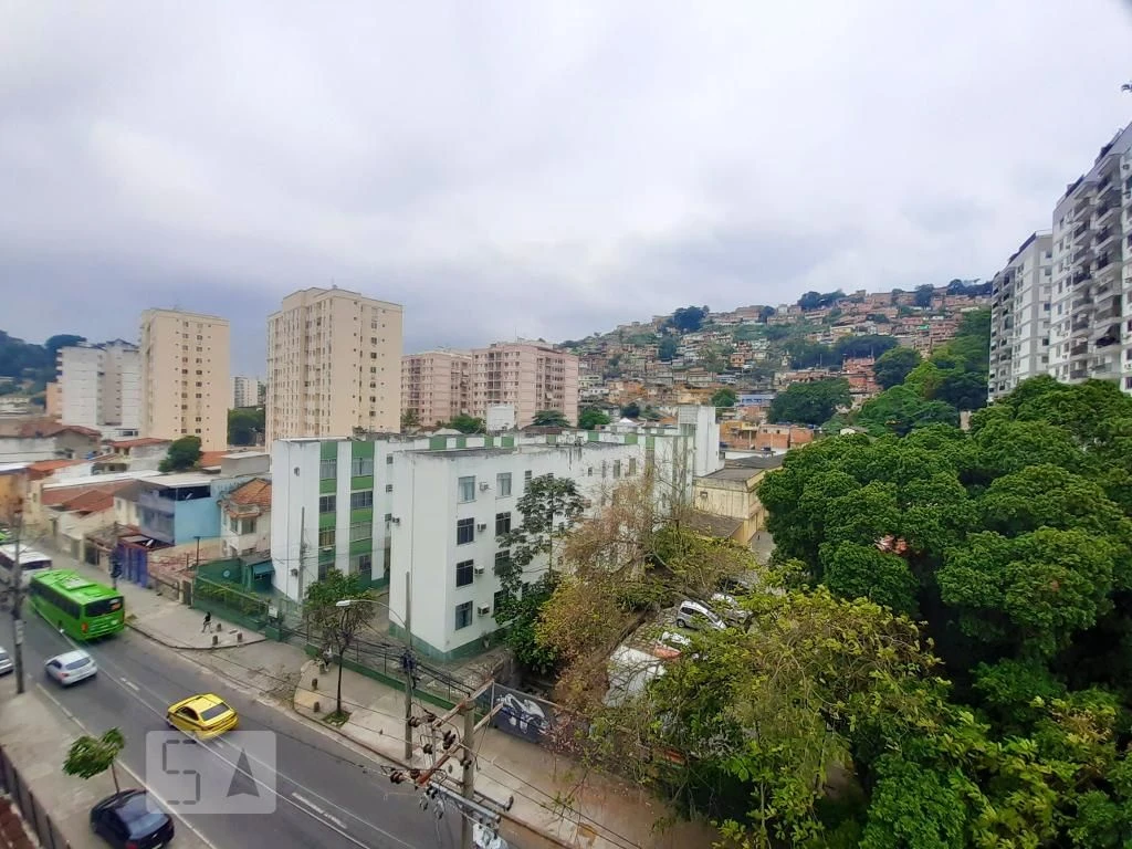 2-bedroom apartment with a mountain view in Rio de Janeiro — photo 5