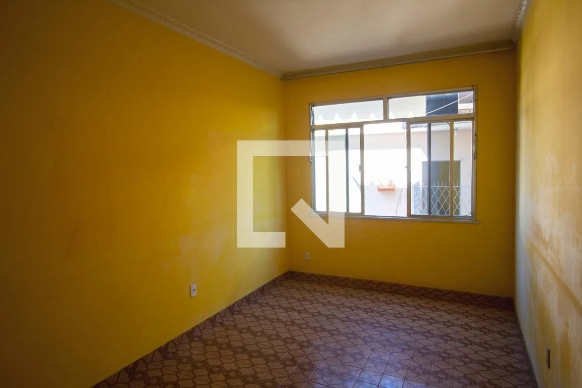 Unfurnished 2-bedroom apartment with a glass shower — photo 20