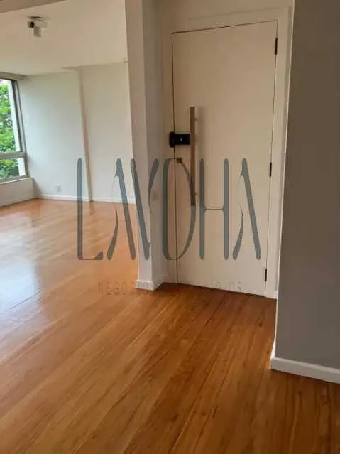 3-bedroom apartment with a home office in Rio de Janeiro — photo 24