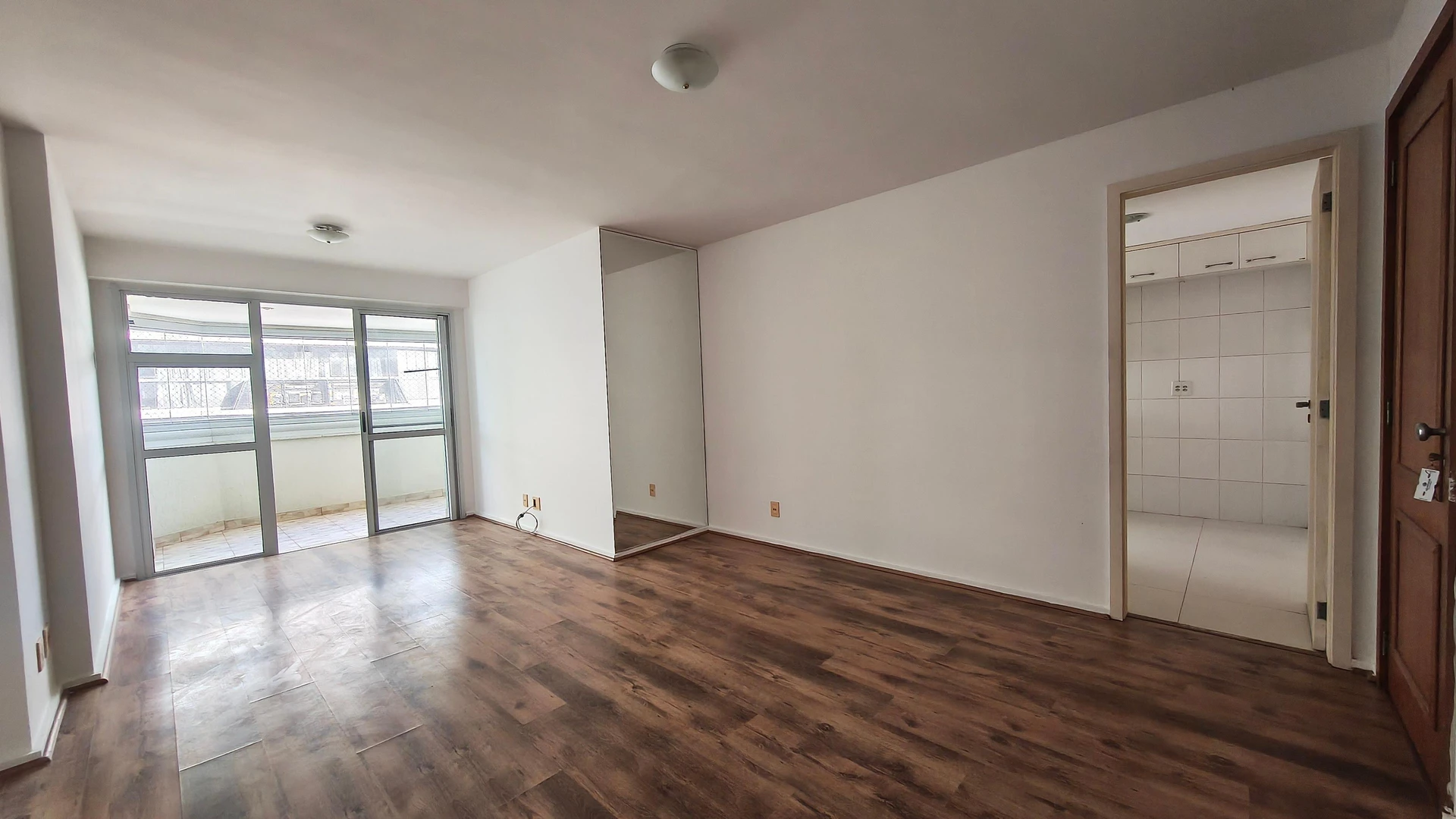 Apartamento para alugar com 2 quartos e 2 banheiros — photo 2