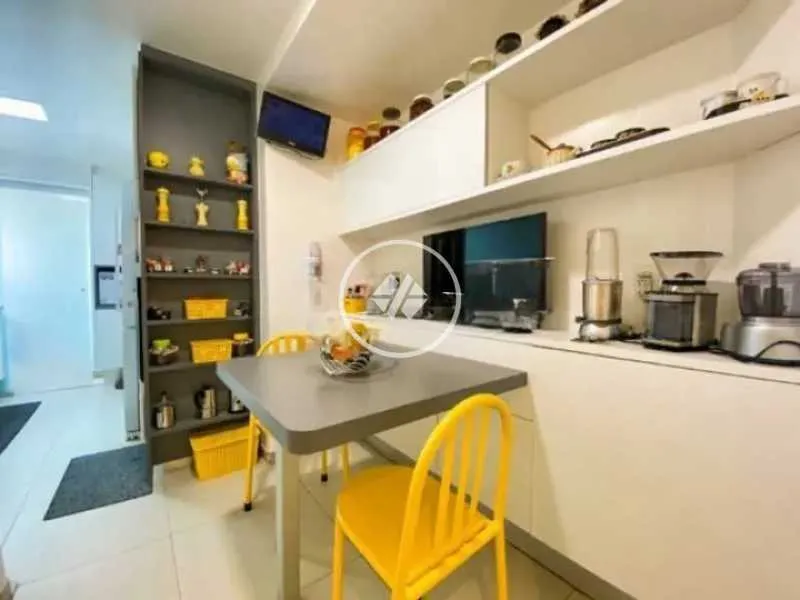 Furnished apartment with 3 bedrooms and 3 bathrooms — photo 2