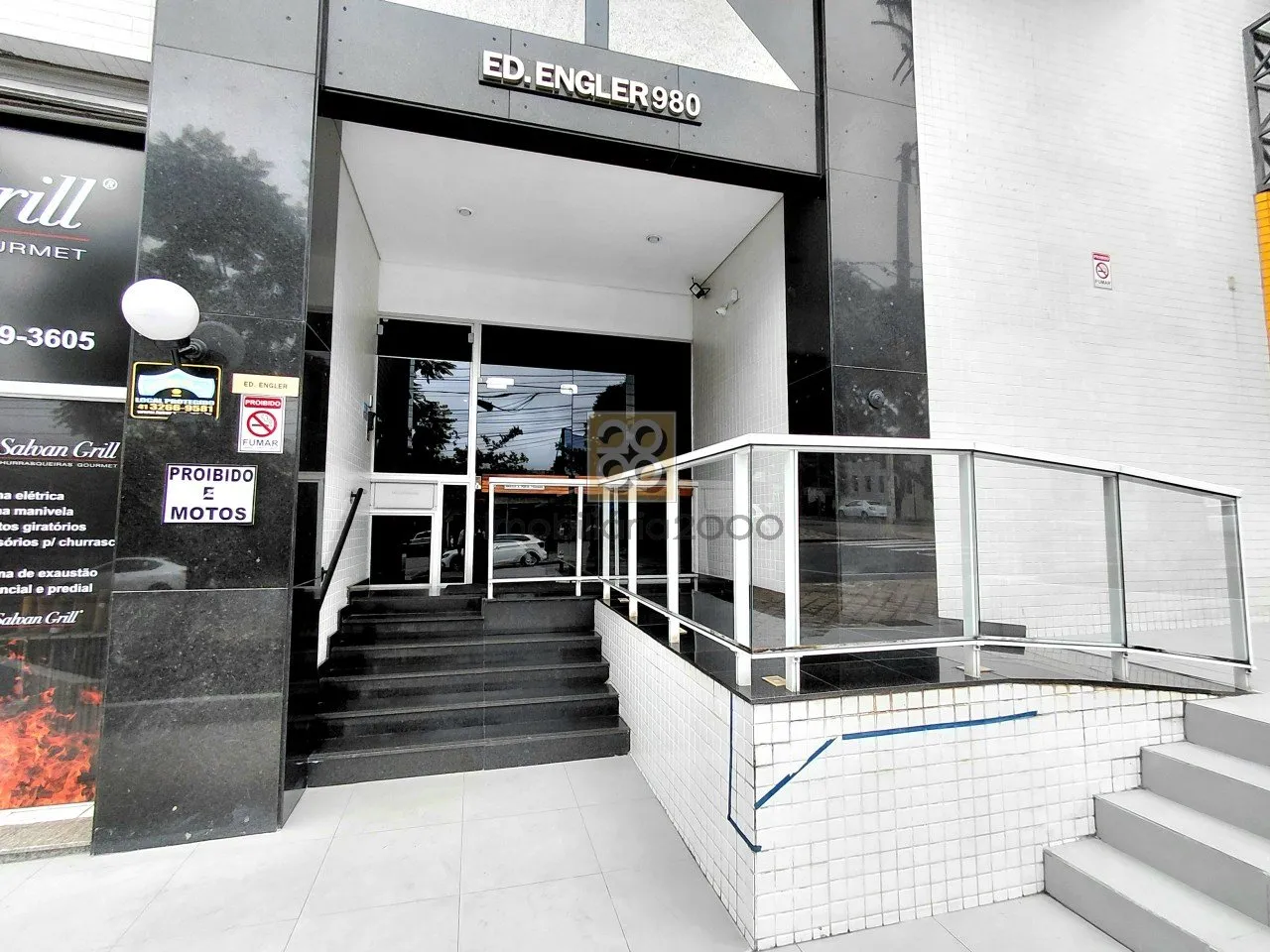 Квартира з 3 спальнями, 1 окрема ванна, 148 м² — photo 2