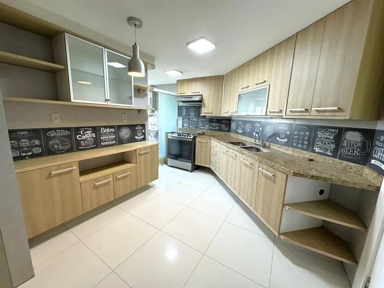 4-bedroom apartment in a building with a sauna — photo 3