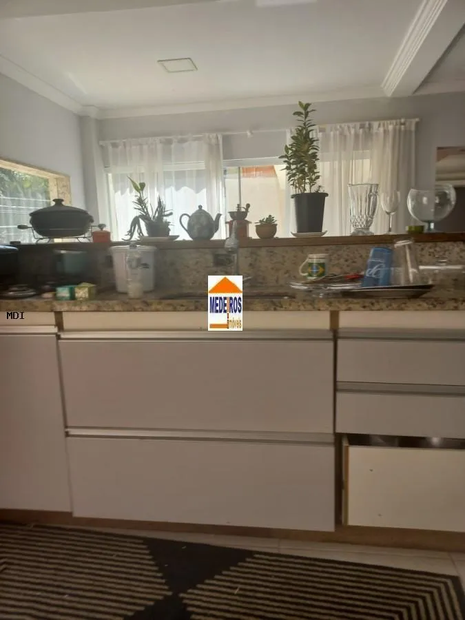 Rental house with 3 bedrooms and 3 bathrooms — photo 19