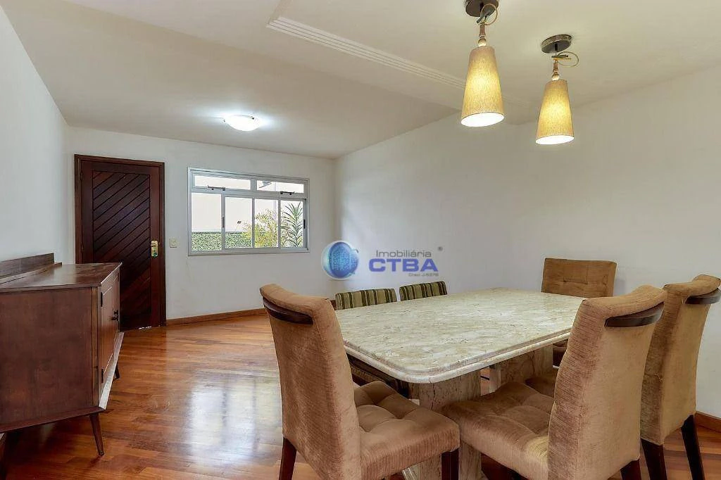 House, 164 m², with wood or laminate floors — photo 25